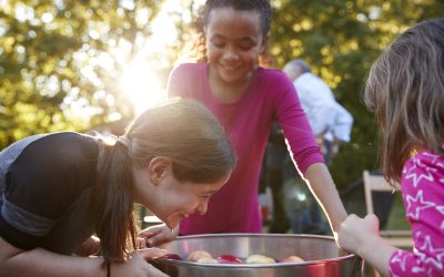 Schnapp den Apfel! Und weitere lustige Apfelspiele